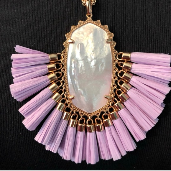 Kendra Scott Betsy Necklace Lilac Mother of Pearl - Picture 4 of 6